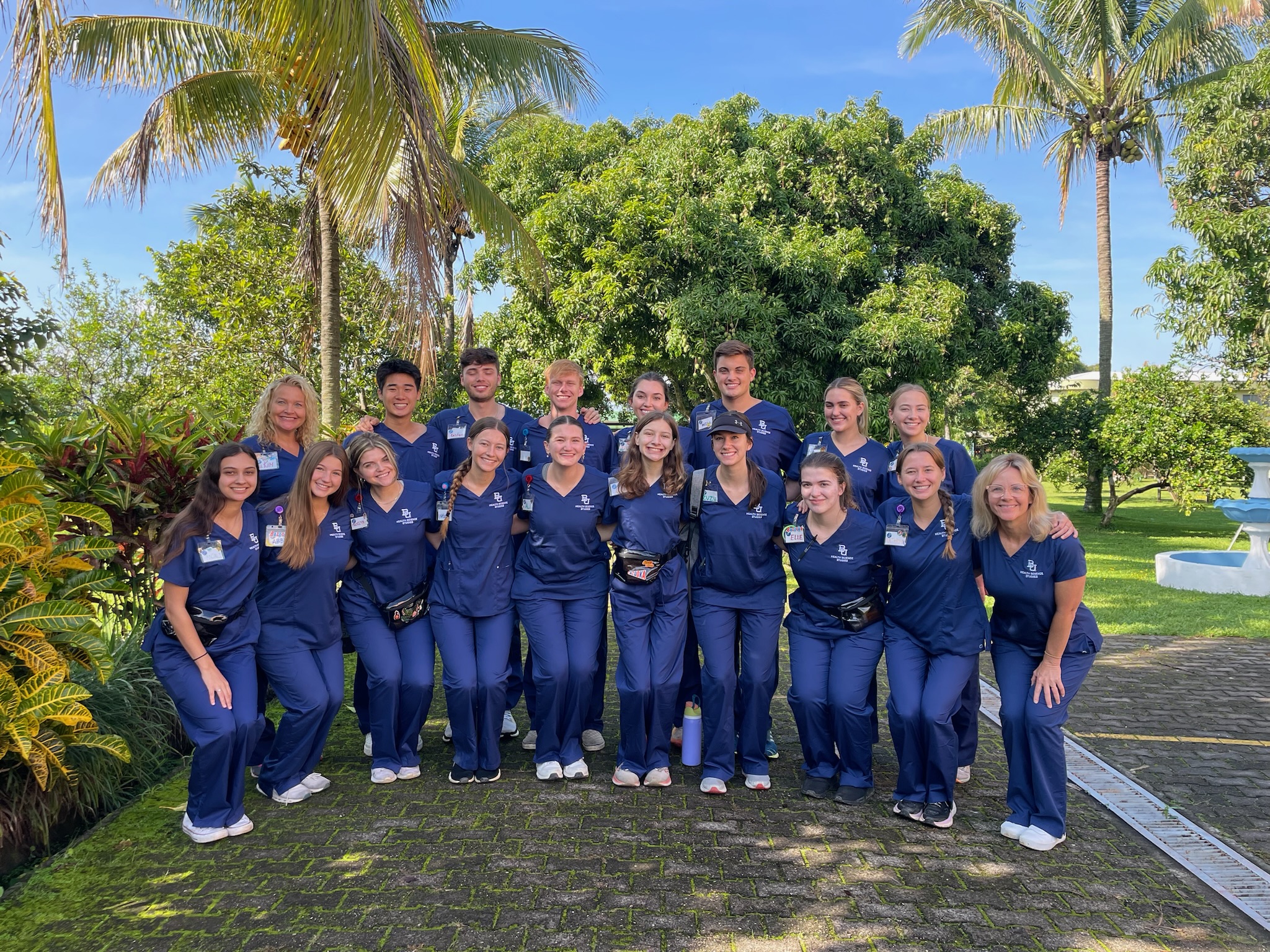 Kim Smith (back row-far left) and Will Bergin (back row-second from right) along with Health Sciences in Costa Rica team.